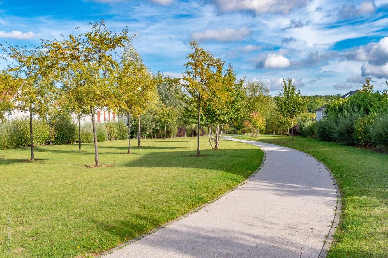 Gite La Villa Omagny Paris Marne-La-Vallee 外观 照片